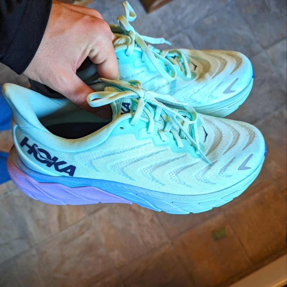 Wms Hoka Arahi 6 sz 9.5 wide